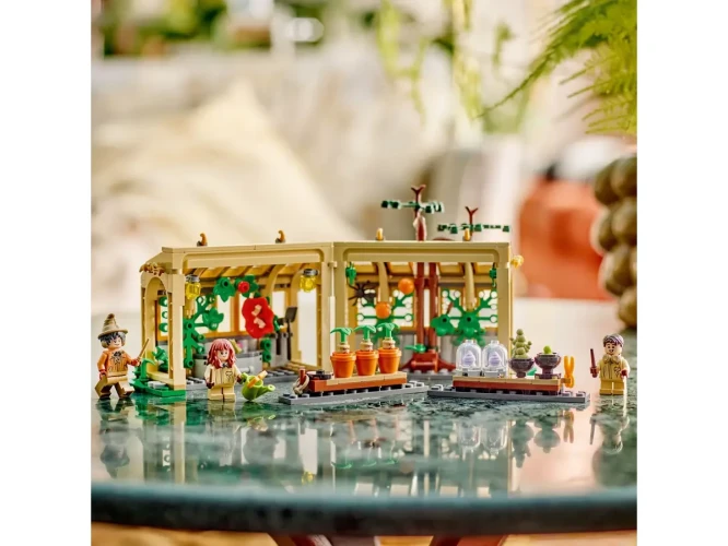 Set construcție Lego Harry Potter Hogwarts Castle: Herbology Class, 390 elemente cumpăra în Chișinau