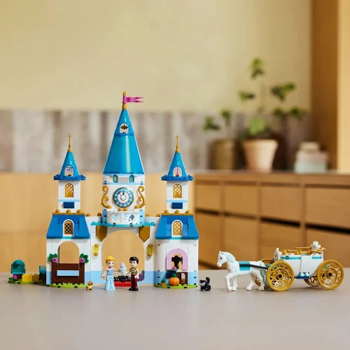 Конструкторы Lego Disney Cinderella's Castle, 596 элементов купить в Кишиневе
