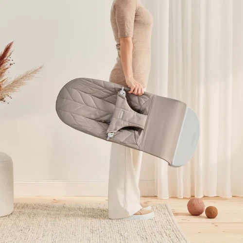 Balansoar BabyBjorn Bliss Woven Petal Quilt, Sand Grey cumpăra în Chișinau