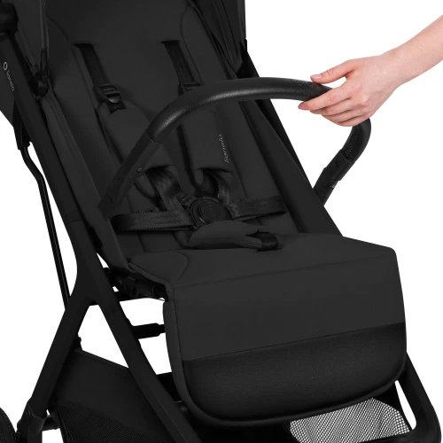 Прогулочная коляска Lionelo Cloe Plus Black Onyx купить в Кишиневе
