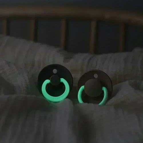Круглые латексные соски Bibs Glow Vanilla & Dark Oak (18-36 мес.), 2 шт. купить в Кишиневе