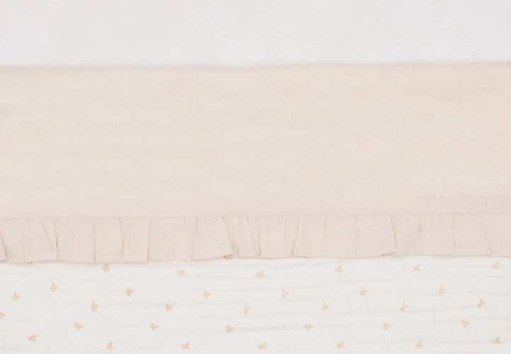 Простыня для детской кроватки Jollein Ruffle Natural, 120x150 см купить в Кишиневе
