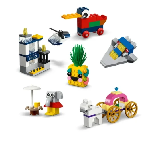 Конструкторы Lego Classic 90 Years of Play, 1100 элементов купить в Кишиневе