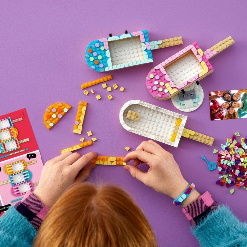 Конструктор Lego DOTS Ice Cream Picture Frames & Bracelet 41956, 474 элемента купить в Кишиневе