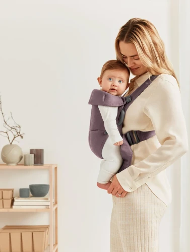 Анатомический рюкзак-кенгуру BabyBjorn Mini Cotton Dark Purple купить в Кишиневе