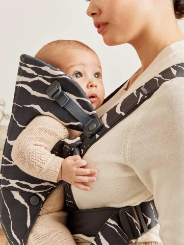 Кенгуру BabyBjorn Mini Anthracite Landscape купить в Кишиневе