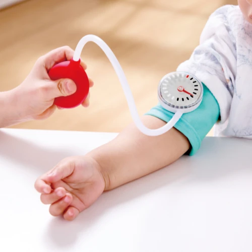 Set de joc Micul Doctor Hape Little Doctor's Medical Set, 22 piese cumpăra în Chișinau