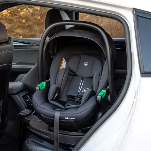 Автокресло 40-87 см (I-Size) Isofix Coletto Zoom с базой 360 Black купить в Кишиневе