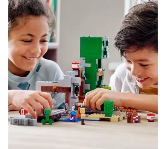 Constructor Lego Minecraft "Creeper Mine" (834 el.) cumpăra în Chișinau