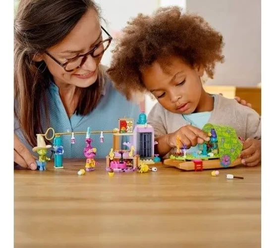 Constructor Lego Trolls "Aventura pe o plută în Country Town" (159 el) cumpăra în Chișinau