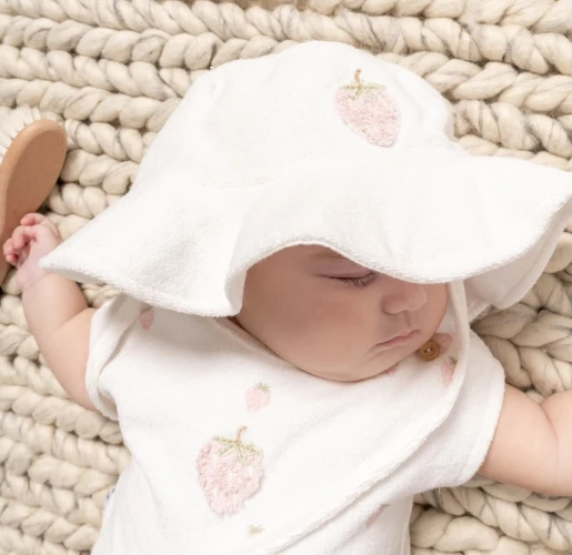 Căciulă Caramell Berry Days Ivory (9-12L) cumpăra în Chișinau
