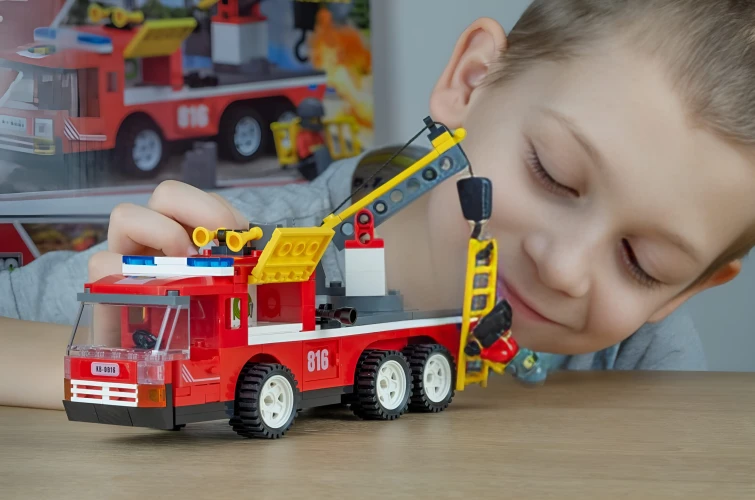 Set construcție Blocki MyFireBrigade Mașina de Pompieri, 188 elemente cumpăra în Chișinau