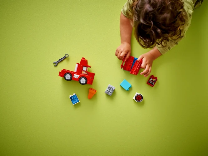 Конструкторы LEGO DUPLO Mack at the Race, 14 элементов купить в Кишиневе