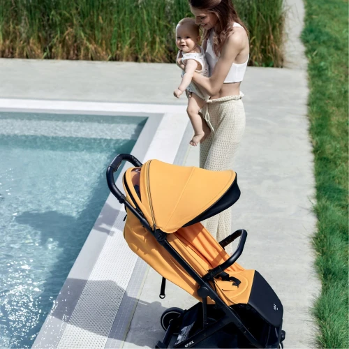 Carucior de plimbare Anex Air-X Yellow cumpăra în Chișinau