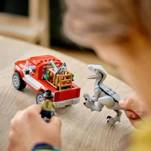 Конструктор Lego Jurassic World Blue & Beta Velociraptor Capture 76946 купить в Кишиневе