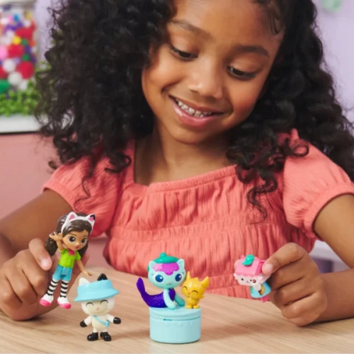 Set de figurine Spin Master Mica tabără seria Gabby’s Dollhouse, 5 buc. cumpăra în Chișinau