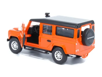 Миниатюрная модель внедорожника Tayumo Land Rover Defender 110 Tangiers Orange купить в Кишиневе. Фото 2