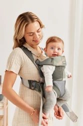 Marsupiu anatomic BabyBjorn Mini Cotton Khaki Green cumpăra în Chișinau. Foto 4