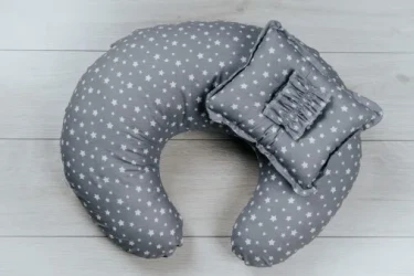 Подушка для кормления Gri/Stele albe купить в Кишиневе. Фото 2