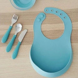 Слюнявчик силиконовый Beaba Airy Green купить в Кишиневе. Фото 3