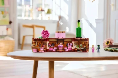 Set construcție Lego Wicked Glinda & Elhaba's Dormitory, 740 elemente cumpăra în Chișinau. Foto 5