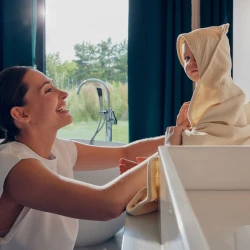 Банное полотенце Lionelo Muslin Hooded Towel Grey Sky, 80x80 см купить в Кишиневе. Фото 4