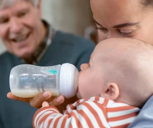 Набор бутылочек для кормления из полипропилена Philips Avent Natural Response AirFree, 125 мл, 260 мл, 4 шт. купить в Кишиневе. Фото 7