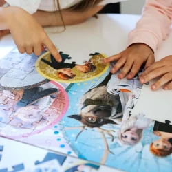 Puzzle Trefl Disney Frozen 2 In the glow of love Glitter, 100 elemente cumpăra în Chișinau. Foto 4