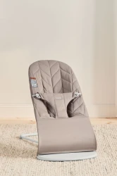 Балансир BabyBjorn Bliss Woven Petal Quilt, Sand Grey купить в Кишиневе. Фото 2