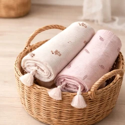 Одеяло с бахромой BabyOno Muslin Pink, 75x100 см купить в Кишиневе. Фото 8