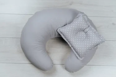 Подушка для кормления PernaMea Hearts Grey купить в Кишиневе. Фото 4