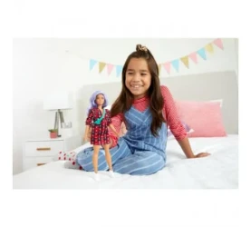 Păpușă Barbie „Fashionista” într-o rochie în carouri cumpăra în Chișinau. Foto 7