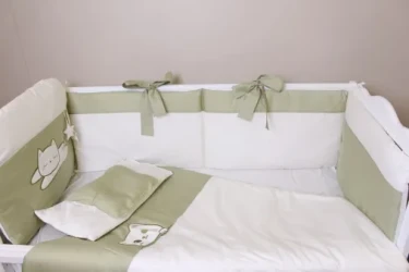 Комплект в кроватку 8 предметов PernaMea Satin Pisica Oliva купить в Кишиневе. Фото 1