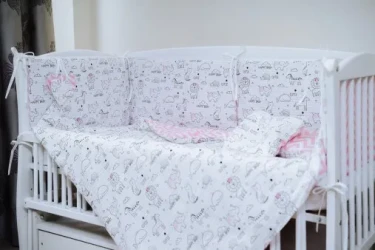 Комплект в кроватку 8 предметов PernaMea HappyBaby Roz купить в Кишиневе. Фото 2