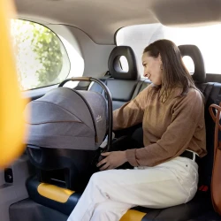 Автолюлька 40-75 см (i-Size) Isofix Joie Sprint Signature Carbon купить в Кишиневе. Фото 10