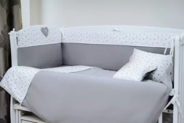 Комплект: Кроватка Kuzya Anghelina-2 Белая + Матрас Kuzya 120x60 + Постельное бельё 8 предметов PernaMea Confort купить в Кишиневе. Фото 5
