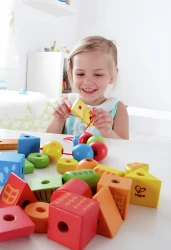 Развивающая игрушка Hape Rainbow Lacing Shapes купить в Кишиневе. Фото 2