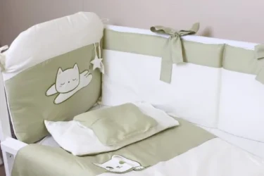 Комплект в кроватку 8 предметов PernaMea Satin Pisica Oliva купить в Кишиневе. Фото 2