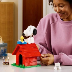 Конструкторы Lego Ideas Peanuts: Snoopy's Doghouse, 964 элементов купить в Кишиневе. Фото 9