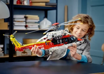 Конструкторы Lego Technic Airbus H175 Rescue Helicopter, 2001 элементов купить в Кишиневе. Фото 6