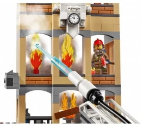 Конструктор Lego City "Центральная пожарная станция " (943 дет.) купить в Кишиневе. Фото 7