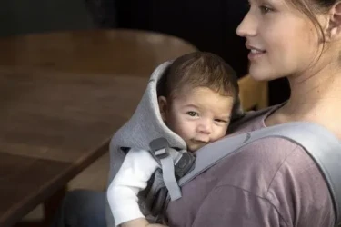 Анатомический мультифункциональный рюкзак-кенгуру BabyBjorn Mini Light Grey, 3D Jersey купить в Кишиневе. Фото 5